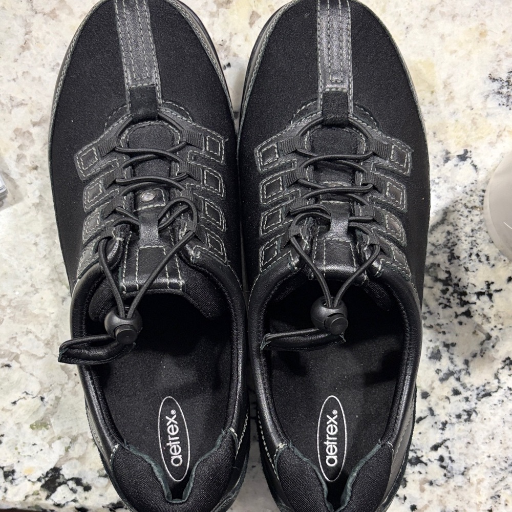 Women's Black Athletic Shoes